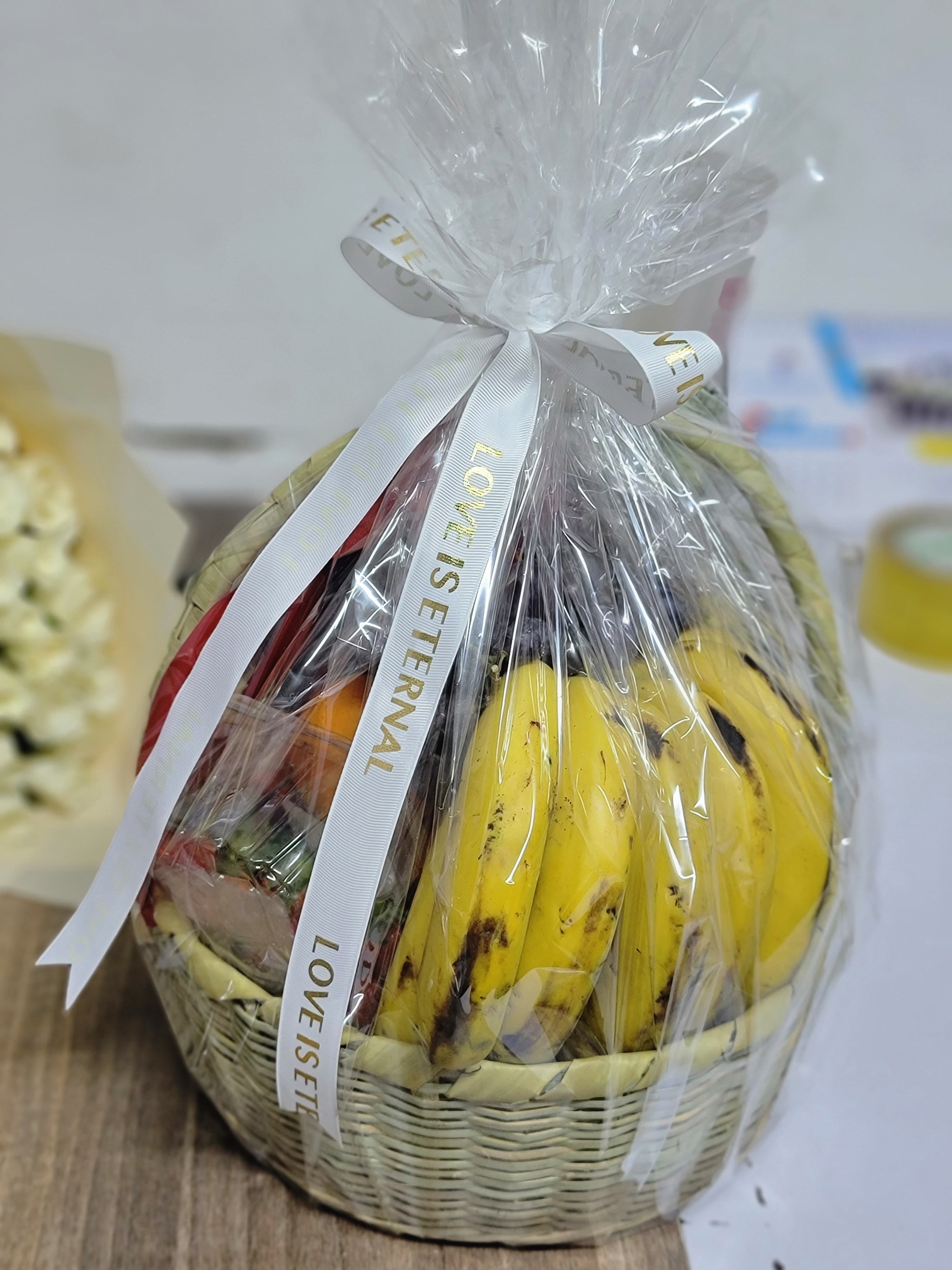 Luxury fruit basket